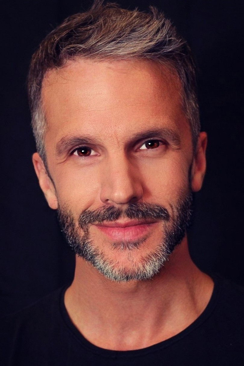 Steve Veilleux backdrop