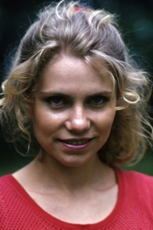 Anna Kaźmierczak backdrop