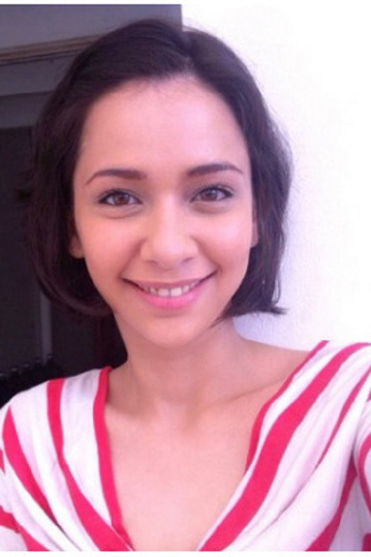 Gianina Emanuela backdrop