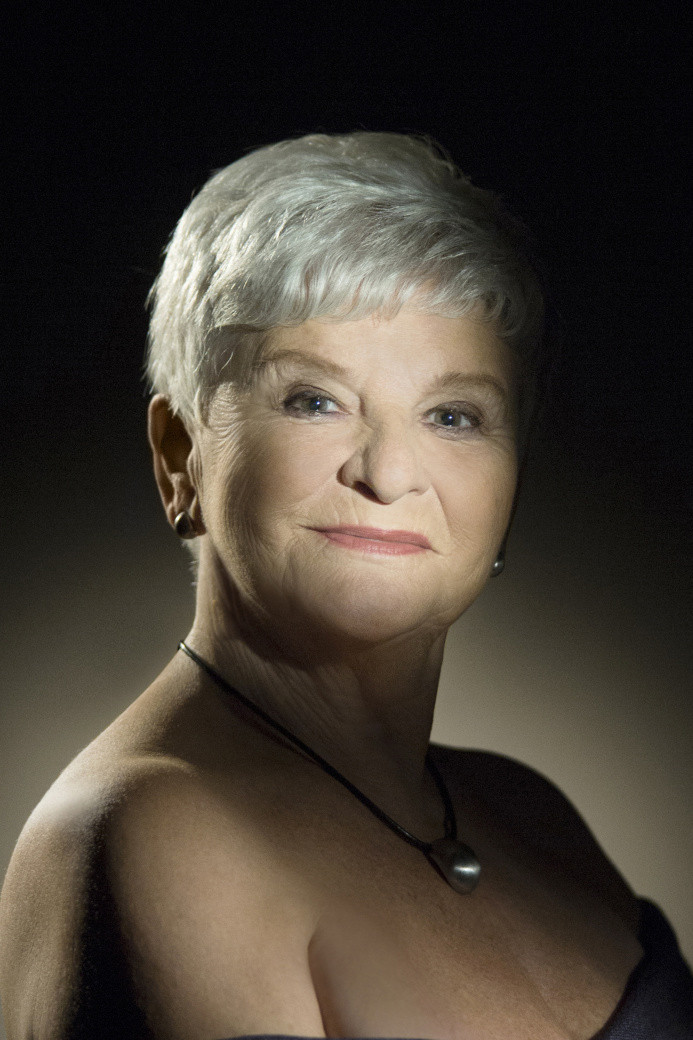 Milena Marcilisová backdrop