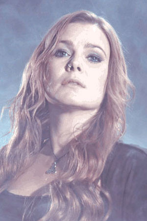 Nicole Ansperger backdrop