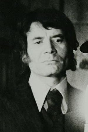 Kazem Roshanzamir backdrop