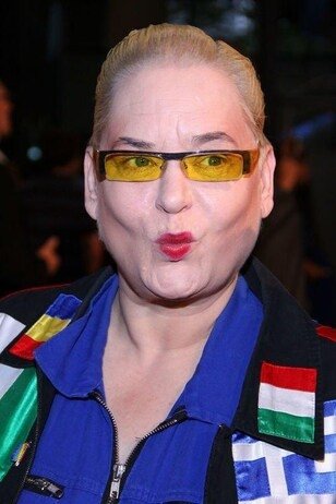 Hella von Sinnen backdrop