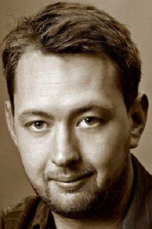 Kristians Karelins backdrop