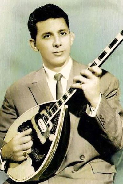 Vangelis Perpiniadis backdrop