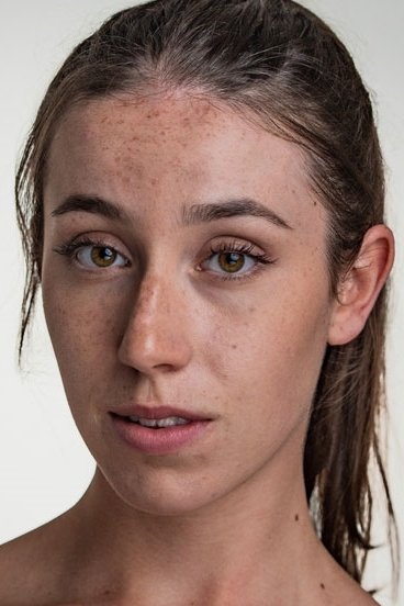 Chloe Endean backdrop