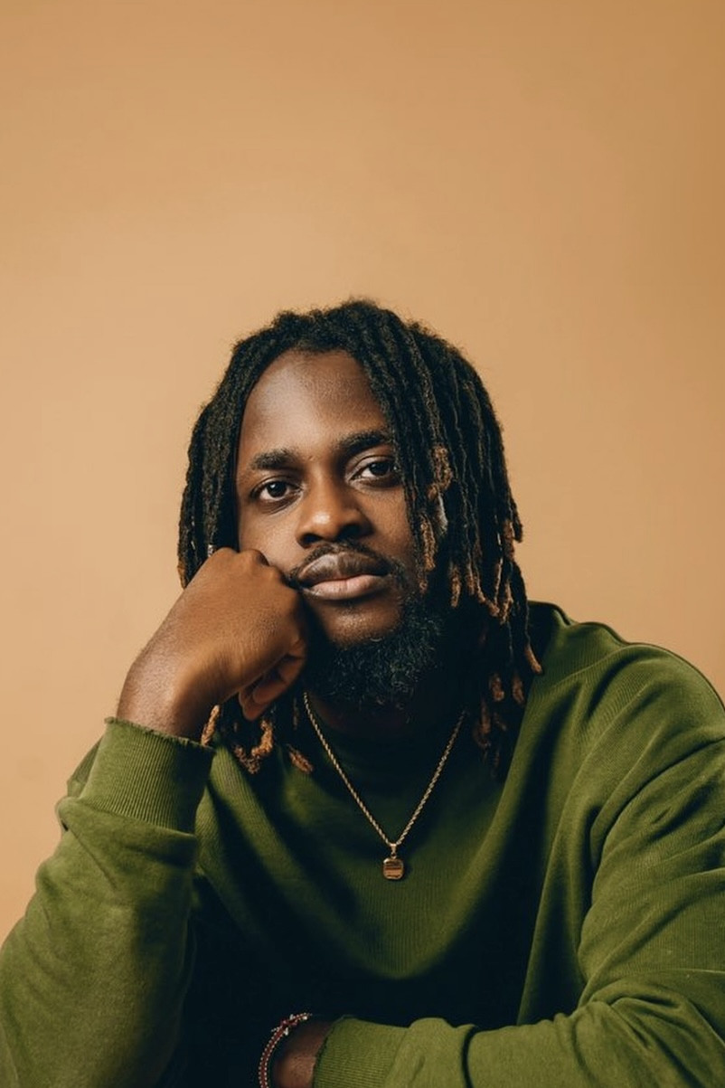 Diji Aderogba backdrop