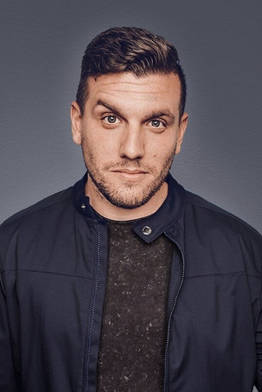Chris Distefano backdrop