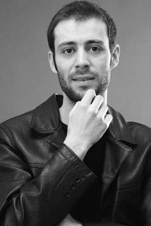 Çağlar Yalçınkaya backdrop