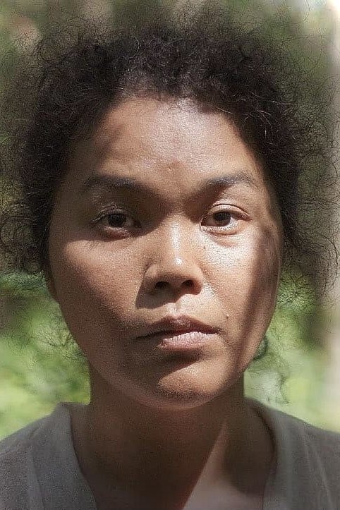 Farah Ahmad backdrop