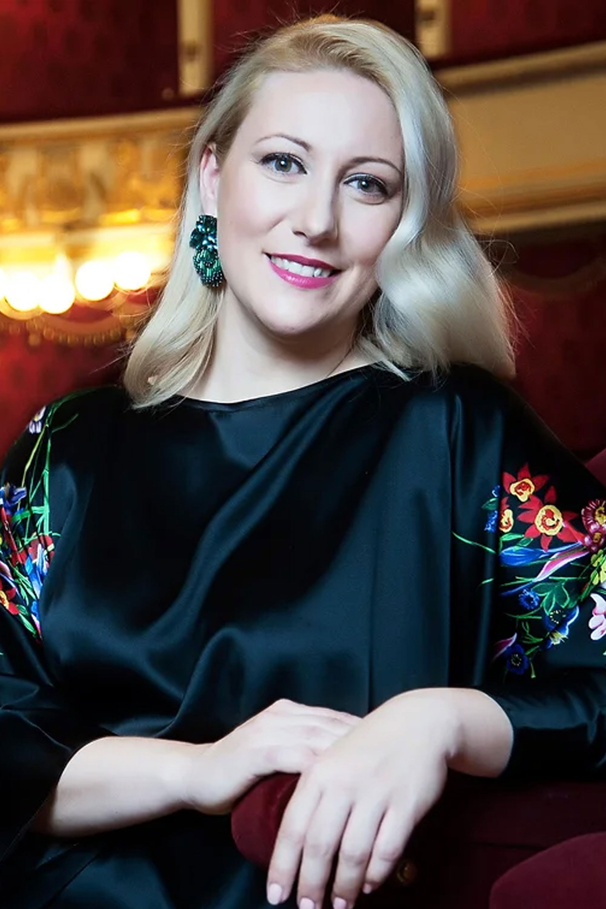 Saioa Hernández backdrop