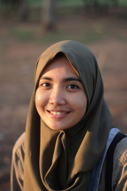 Sarah Adilah backdrop