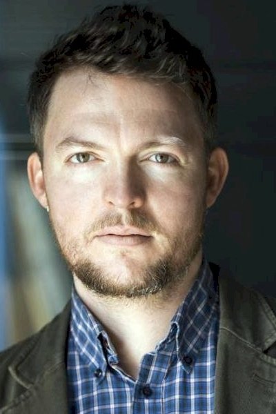 Arnaud Stéphan backdrop