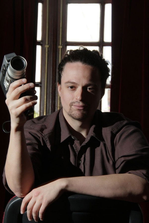 Agustín Falco Vázquez backdrop