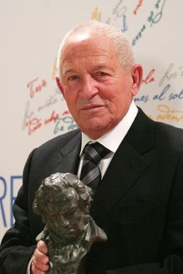 Pedro Masó: Pedro Maso backdrop