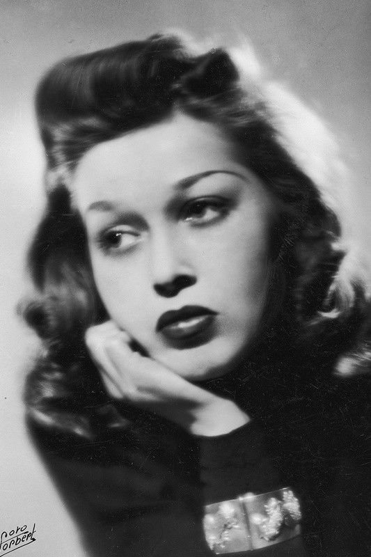 Renata Radojewska backdrop