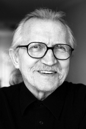 Edward Warzecha backdrop