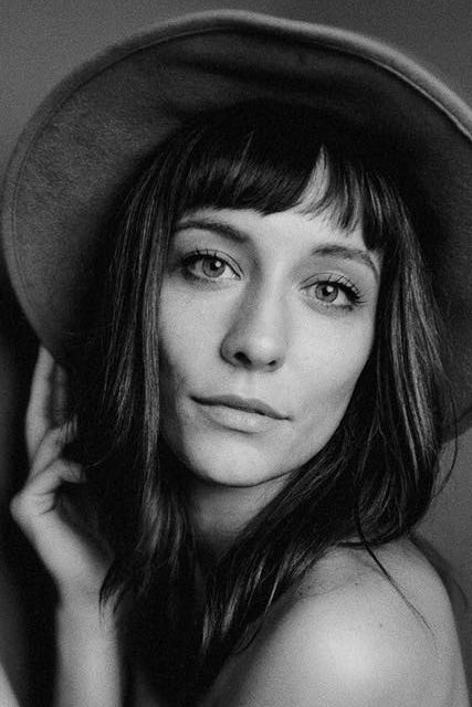 Carolina Borelli backdrop