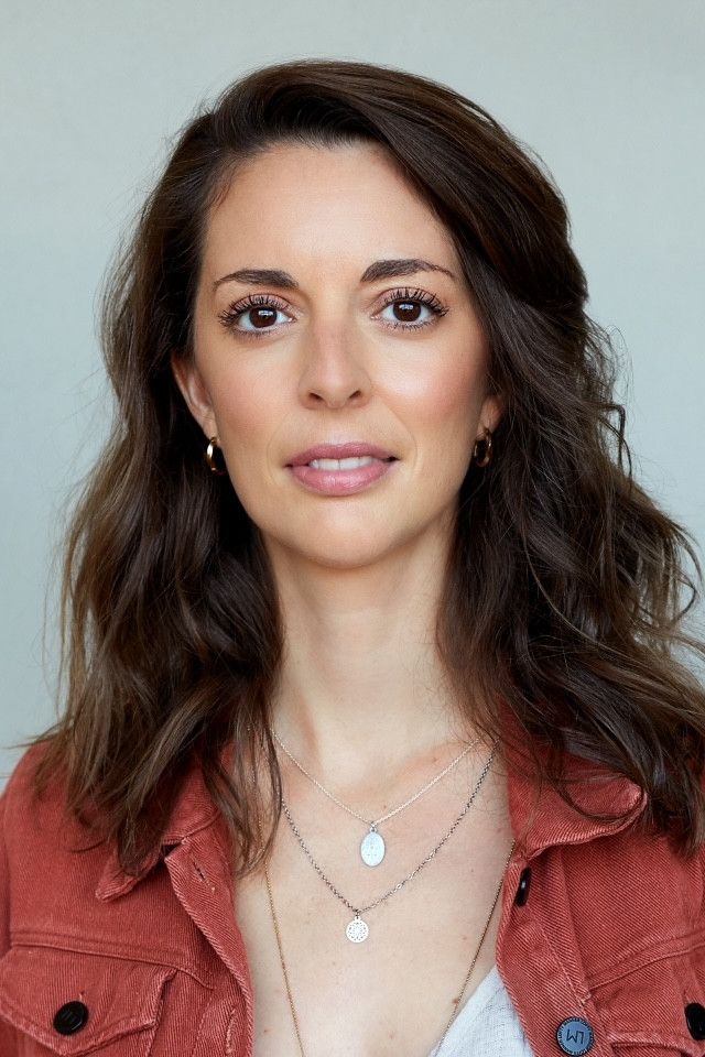 Myriam Fournier backdrop