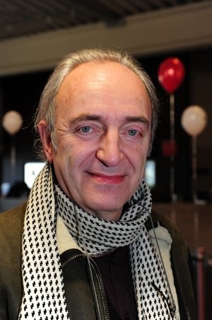 Daan Hugaert backdrop