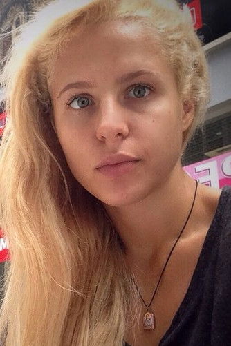 Helena Kolesnyk backdrop