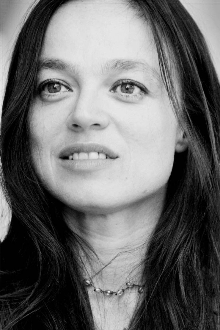 Alessandra Agosti backdrop