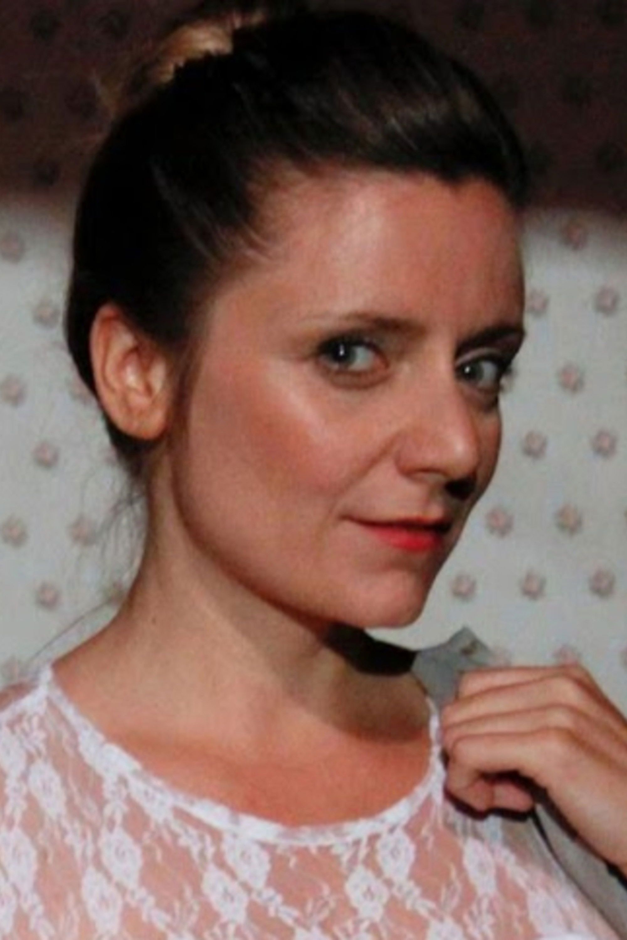 Paula Manzone backdrop