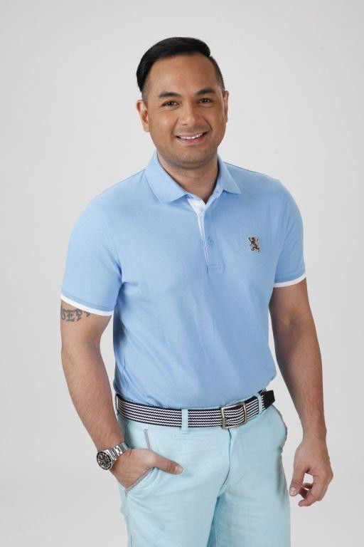 Keempee de Leon backdrop