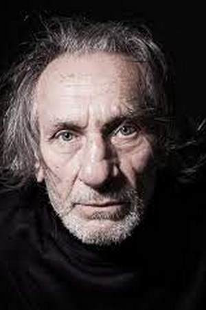 Piotr Różański backdrop