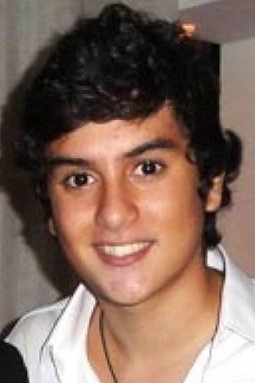 Pedro Van-Held backdrop