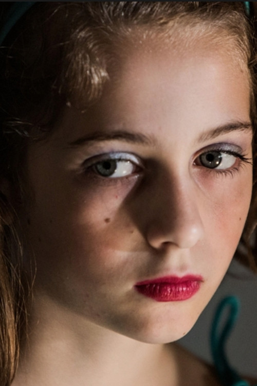 Carolina Ogiermann backdrop