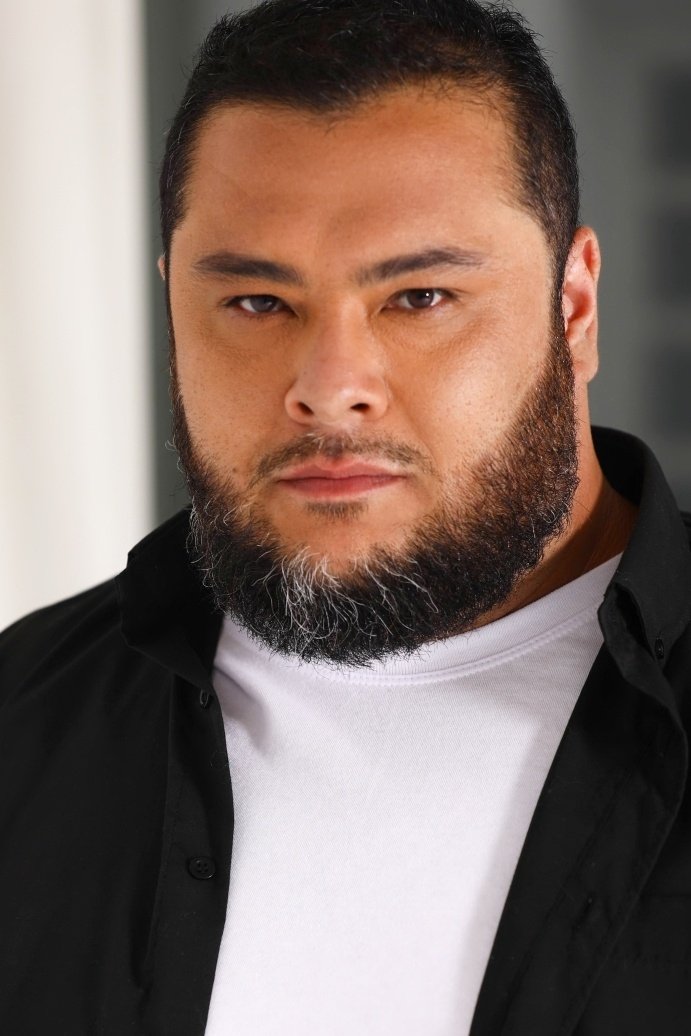 Adriano Bolshi backdrop