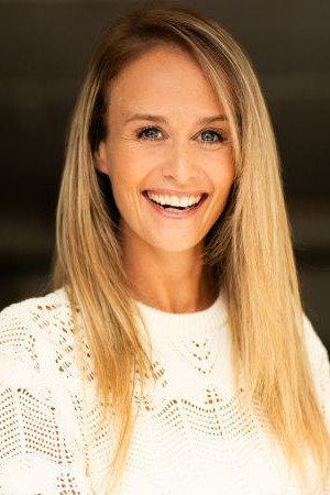 Émilie Fecteau backdrop