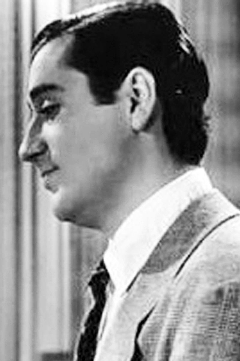 Emilio de Grey backdrop