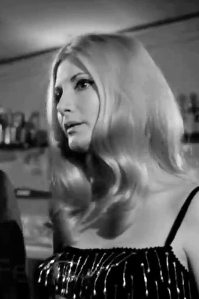 Tereza Vlandi backdrop