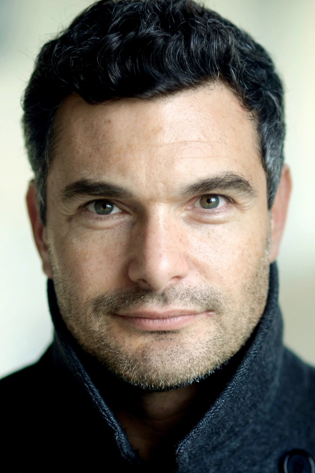 Russell Bentley backdrop