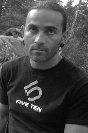 Laurent Avare backdrop