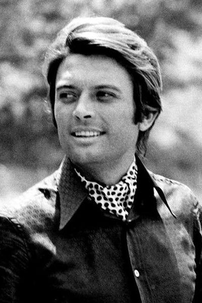 Gabriele Antonini backdrop