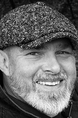 Maciej A. Maciejewski backdrop