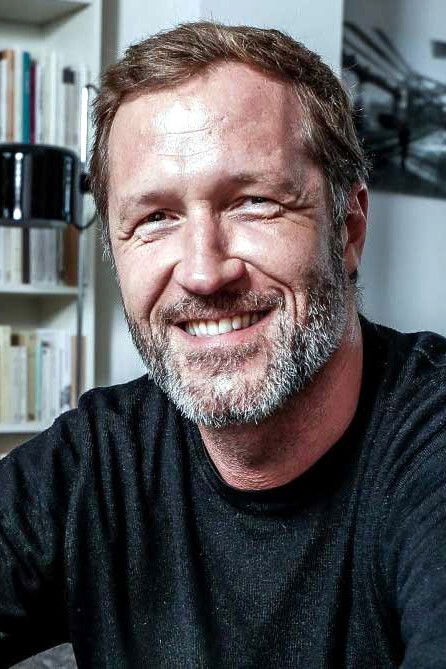 Paul Magnette backdrop