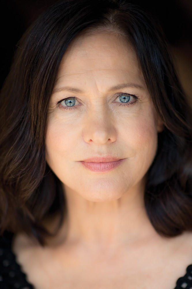 Dina Panozzo backdrop