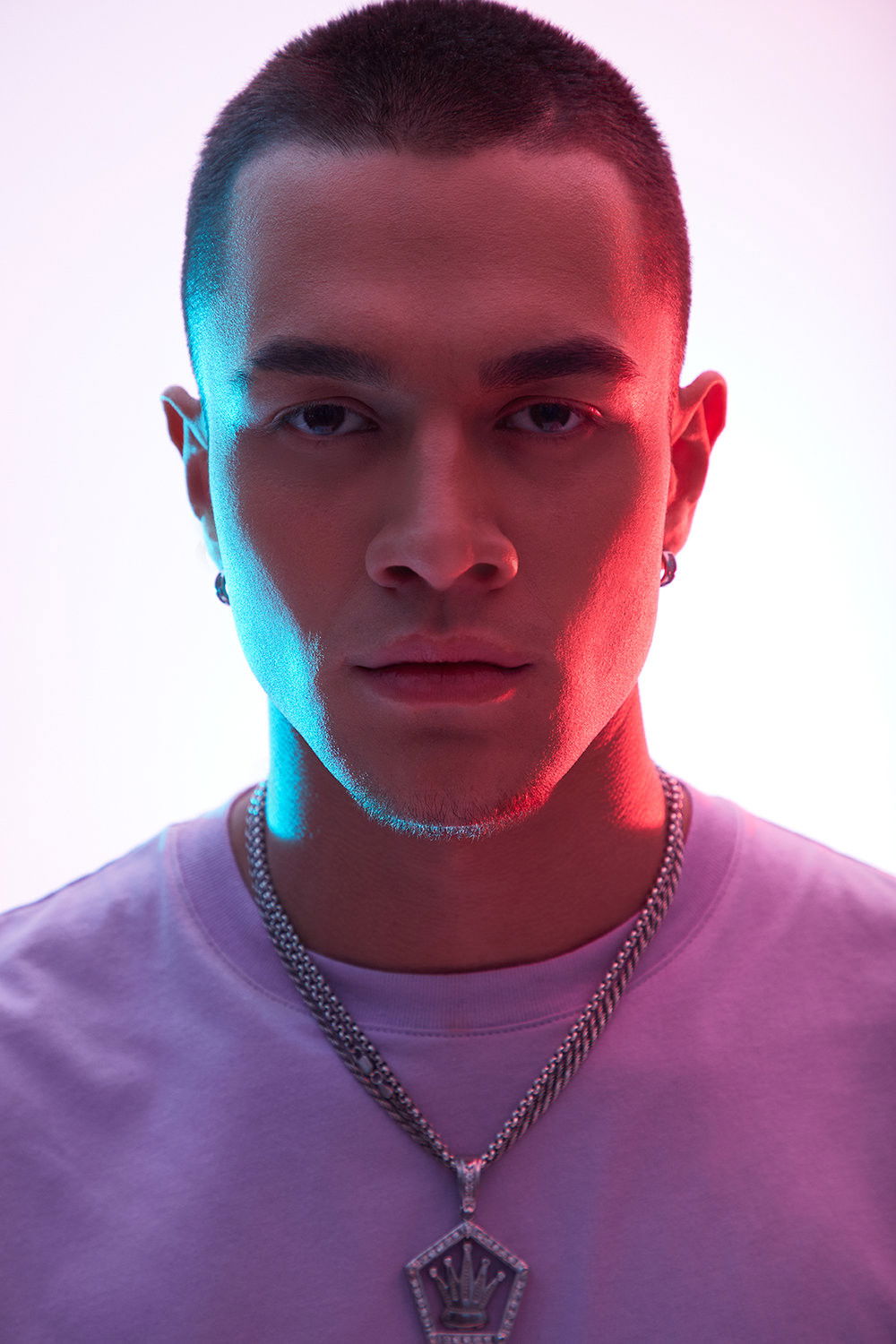 Liam Cacatian Thomassen backdrop