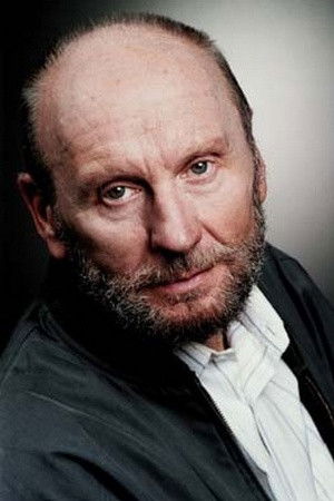 Andrzej Głoskowski backdrop