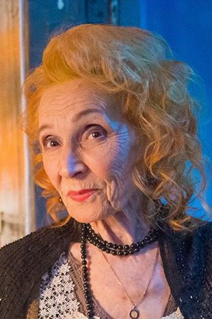 Rymaida Onadska backdrop