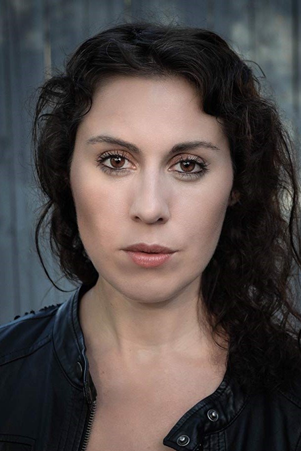 Amanda Martins backdrop