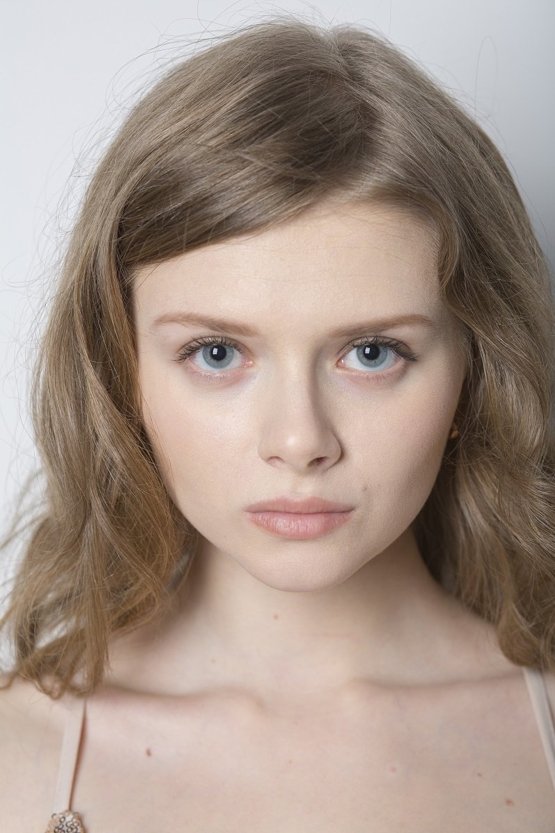 Alisa Lozovskaya backdrop