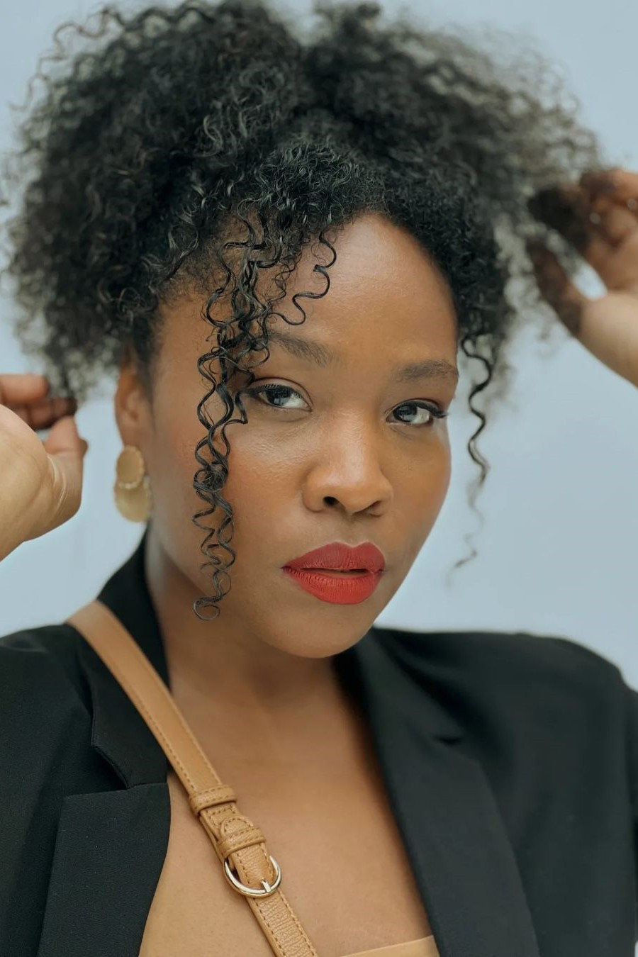 Ariane Souza backdrop