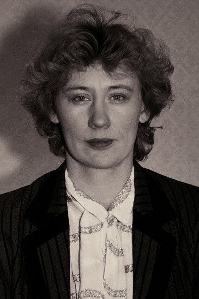 Kerdi Oengo backdrop