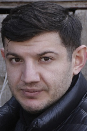 Benik Arakelyan backdrop