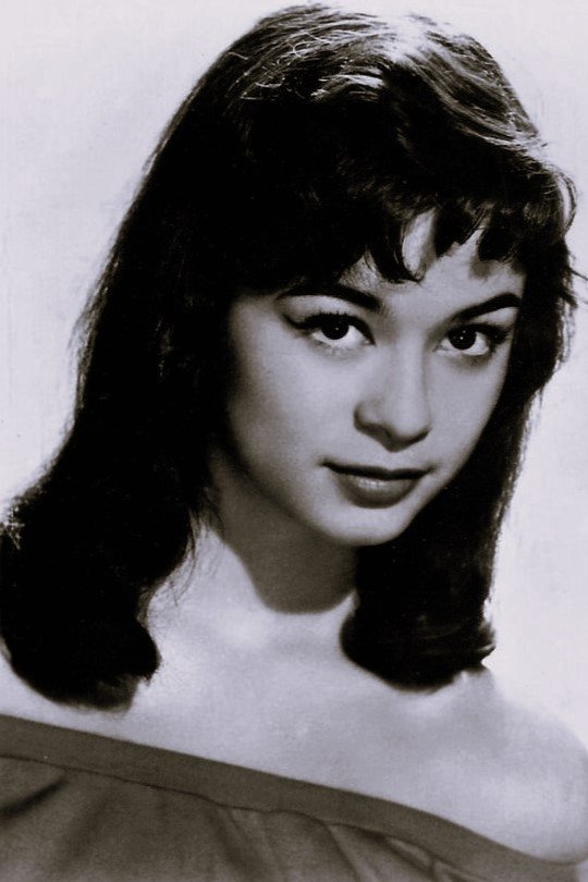 Marie Versini backdrop